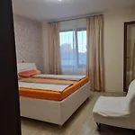 Botanika Apartamento *